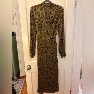 ⚡️FLASH SALE⚡️Scotch & Soda Black Floral Wrap Dress